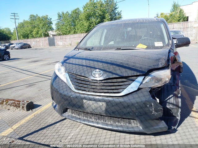 Продажа на аукционе авто 2015 Toyota Sienna Le, vin: 5TDKK3DC0FS535702, номер лота: 40074327