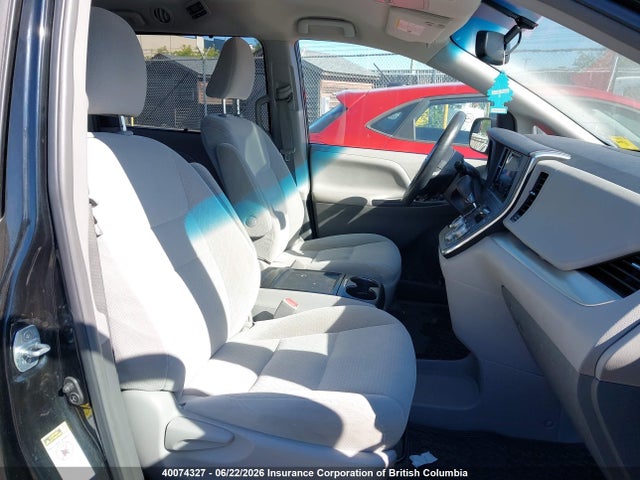 Продажа на аукционе авто 2015 Toyota Sienna Le, vin: 5TDKK3DC0FS535702, номер лота: 40074327