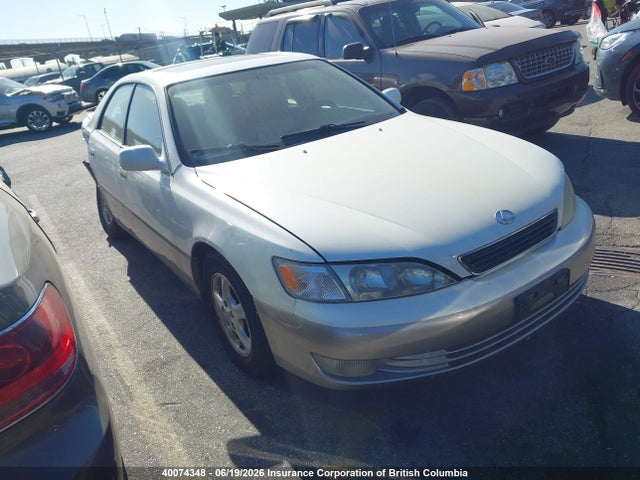 40074348 :رقم المزاد ، JT8BF28G3X0208760 vin ، 1999 Lexus Es 300 مزاد بيع