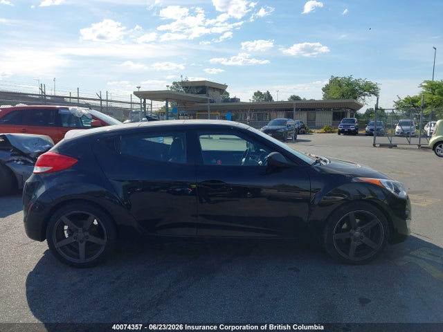 40074357 :رقم المزاد ، KMHTC6AD2DU157824 vin ، 2013 Hyundai Veloster مزاد بيع