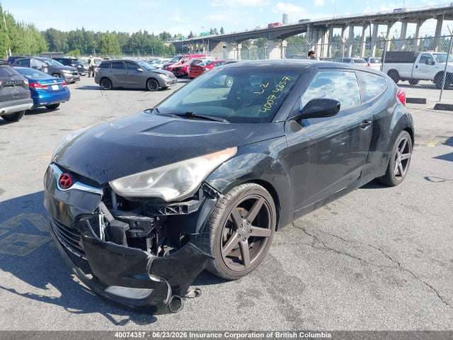 40074357 :رقم المزاد ، KMHTC6AD2DU157824 vin ، 2013 Hyundai Veloster مزاد بيع