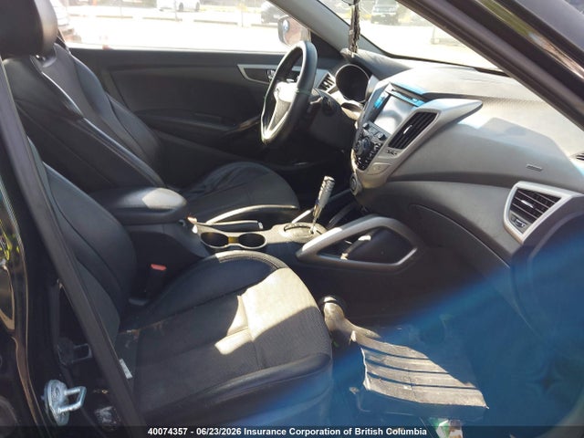 40074357 :رقم المزاد ، KMHTC6AD2DU157824 vin ، 2013 Hyundai Veloster مزاد بيع
