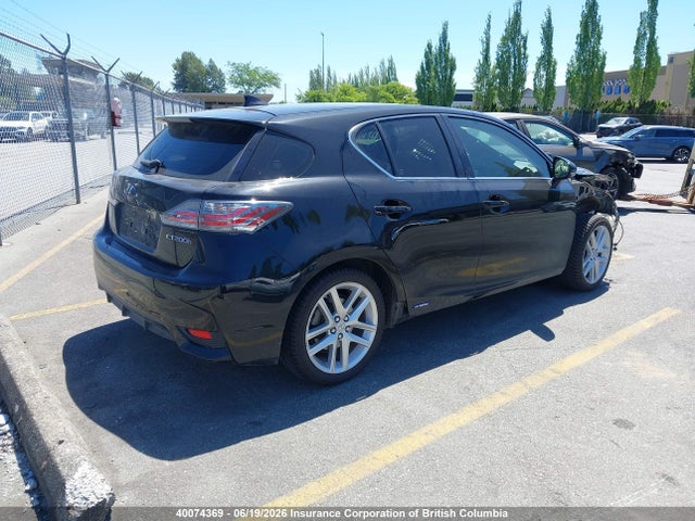 Lexus CT 200 2015 JTHKD5BH5F2221019 Image 4