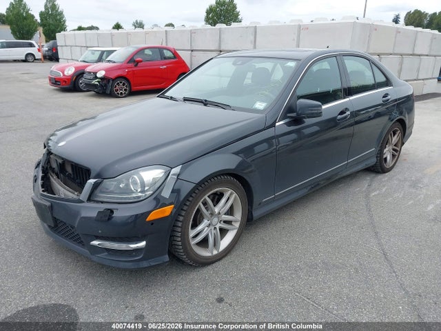 40074419 :رقم المزاد ، WDDGF8AB9DA780243 vin ، 2013 Mercedes-benz C 300 4matic مزاد بيع
