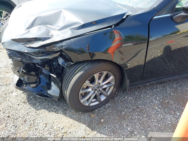 Mazda 3 Preferred 2025 JM1BPBLM3S1779129 Image 2