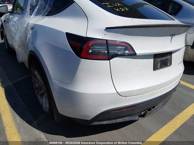 Tesla Model Y 2023 7SAYGDEE9PF771534 Image 3