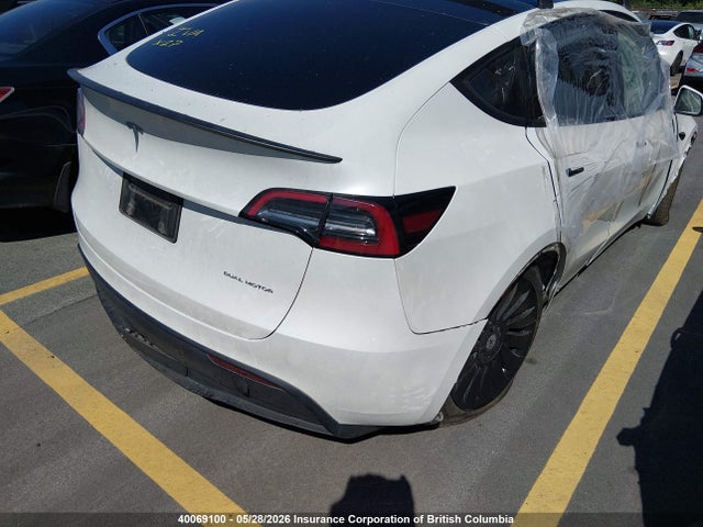 Tesla Model Y 2023 7SAYGDEE9PF771534 Image 4