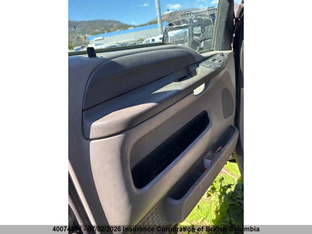 2000 Ford F350 მანქანა იყიდება აუქციონზე, vin: 1FTSX31F9YEC88477, აუქციონის ნომერი: 40074484