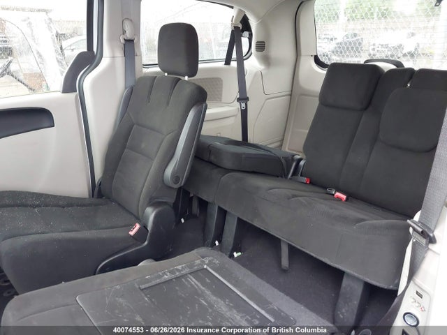 2C4RDGBG6FR611888 Dodge Grand Caravan Se