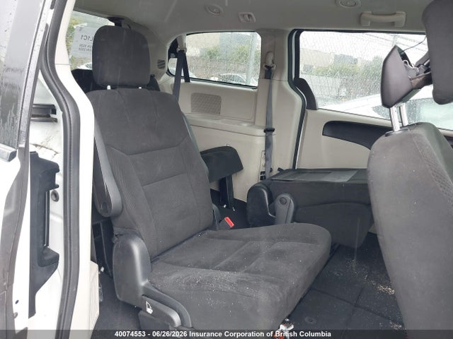 2C4RDGBG6FR611888 Dodge Grand Caravan Se