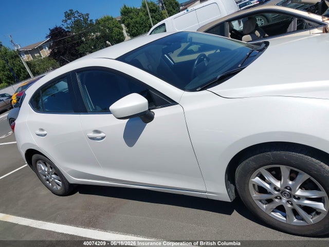 Mazda Mazda3 Gs-sky 2014 JM1BM1L77E1109570 Image 13