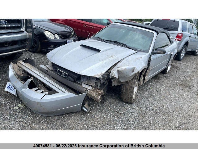 40074581 :رقم المزاد ، 1FAFP45X54F207611 vin ، 2004 Ford Mustang Gt مزاد بيع