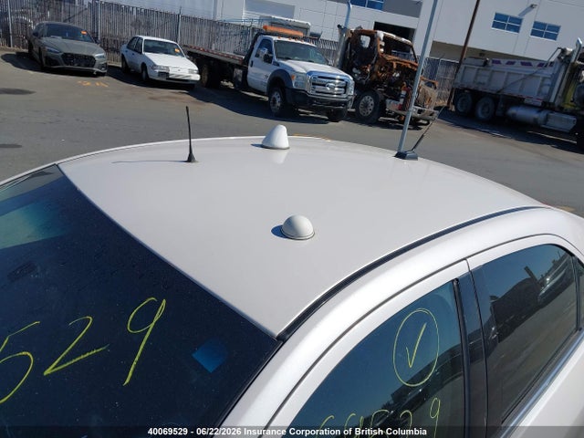40069529 :رقم المزاد ، 3FADP0L31BR169407 vin ، 2011 Ford Fusion Hybrid مزاد بيع