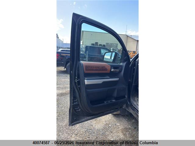 5TFAY5F12FX429621 Toyota Tundra Crewmax 1794/platinum