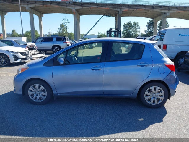 40069315 :رقم المزاد ، JTDKTUD30DD564564 vin ، 2013 Toyota Yaris مزاد بيع