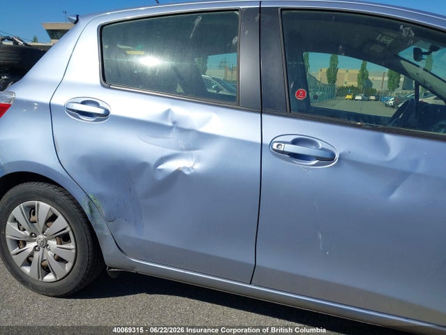 40069315 :رقم المزاد ، JTDKTUD30DD564564 vin ، 2013 Toyota Yaris مزاد بيع