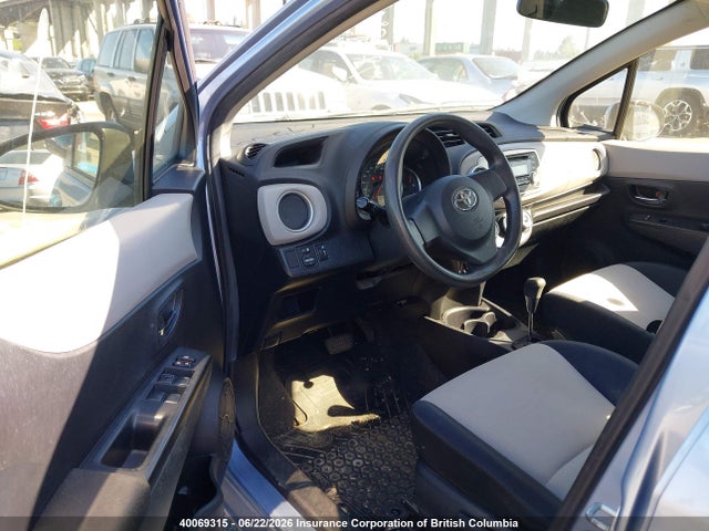40069315 :رقم المزاد ، JTDKTUD30DD564564 vin ، 2013 Toyota Yaris مزاد بيع