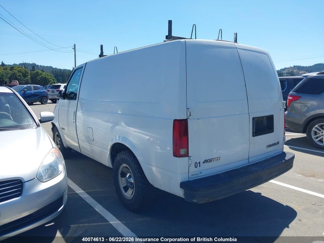 40074613 :رقم المزاد ، 1GCDM19X72B149007 vin ، 2002 Chevrolet Astro مزاد بيع