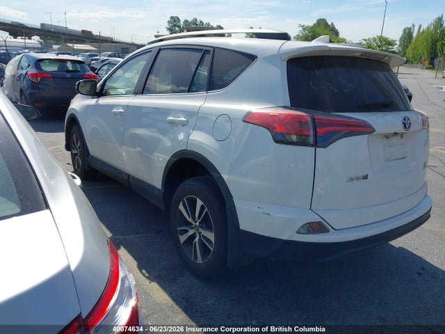 40074634 :رقم المزاد ، 2T3BFREV9JW844504 vin ، 2018 Toyota Rav4 مزاد بيع