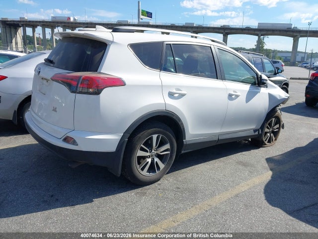 40074634 :رقم المزاد ، 2T3BFREV9JW844504 vin ، 2018 Toyota Rav4 مزاد بيع