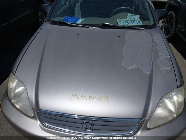 2000 Honda Civic Se მანქანა იყიდება აუქციონზე, vin: 2HGEJ6615YH935271, აუქციონის ნომერი: 40070771