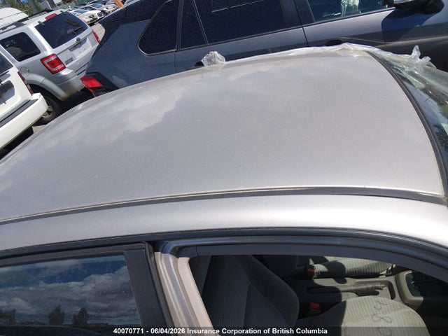 2000 Honda Civic Se მანქანა იყიდება აუქციონზე, vin: 2HGEJ6615YH935271, აუქციონის ნომერი: 40070771