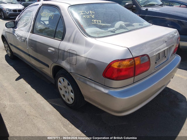 2000 Honda Civic Se მანქანა იყიდება აუქციონზე, vin: 2HGEJ6615YH935271, აუქციონის ნომერი: 40070771
