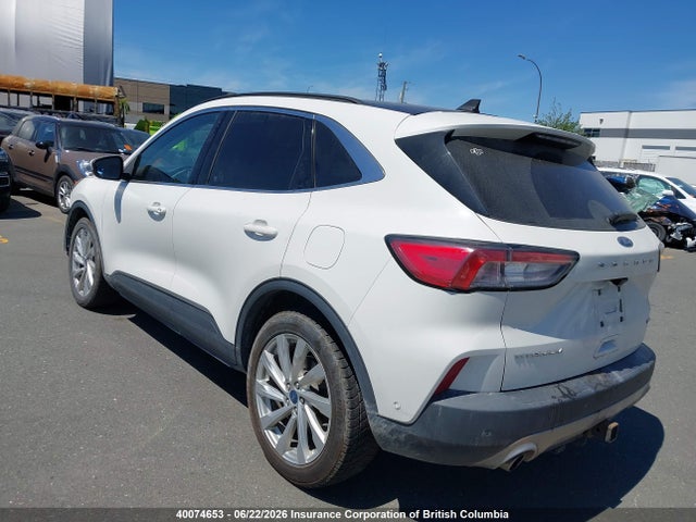 40074653 :رقم المزاد ، 1FMCU9DZXNUA40421 vin ، 2022 Ford Escape Titanium Hybrid مزاد بيع