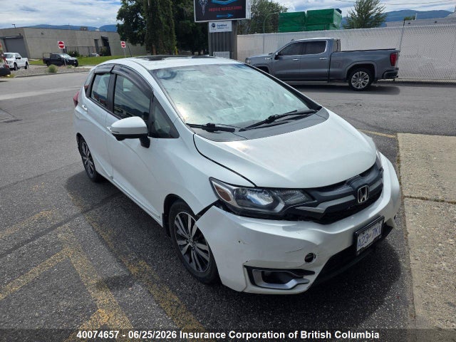 2015 Honda Fit მანქანა იყიდება აუქციონზე, vin: 3HGGK5H85FM105527, აუქციონის ნომერი: 40074657