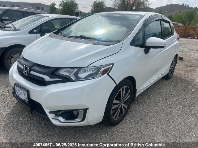 2015 Honda Fit მანქანა იყიდება აუქციონზე, vin: 3HGGK5H85FM105527, აუქციონის ნომერი: 40074657