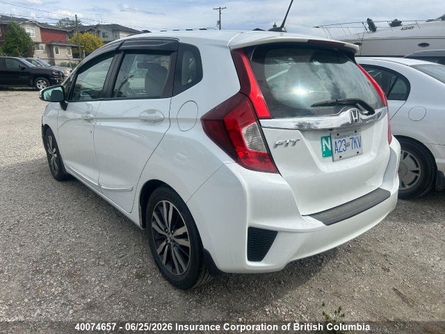 2015 Honda Fit მანქანა იყიდება აუქციონზე, vin: 3HGGK5H85FM105527, აუქციონის ნომერი: 40074657