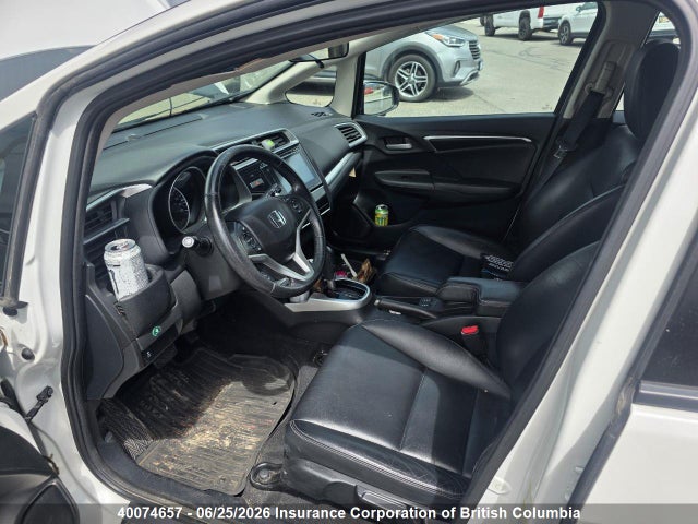 2015 Honda Fit მანქანა იყიდება აუქციონზე, vin: 3HGGK5H85FM105527, აუქციონის ნომერი: 40074657