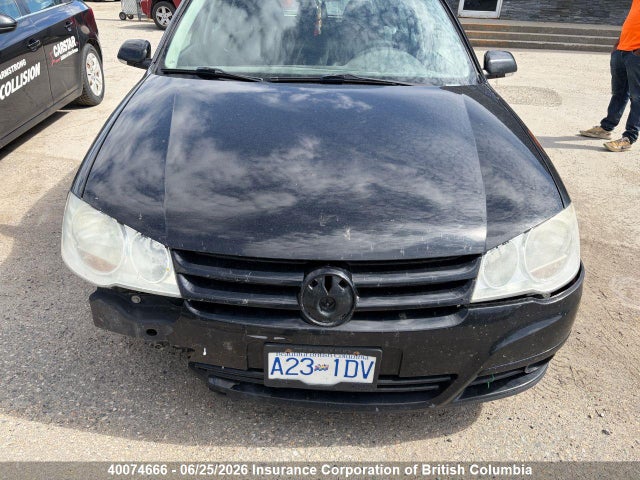 40074666 :رقم المزاد ، 9BWEL61J394010170 vin ، 2009 Volkswagen Golf مزاد بيع