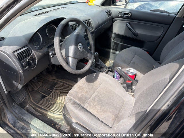 40074666 :رقم المزاد ، 9BWEL61J394010170 vin ، 2009 Volkswagen Golf مزاد بيع