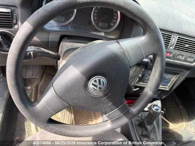 40074666 :رقم المزاد ، 9BWEL61J394010170 vin ، 2009 Volkswagen Golf مزاد بيع
