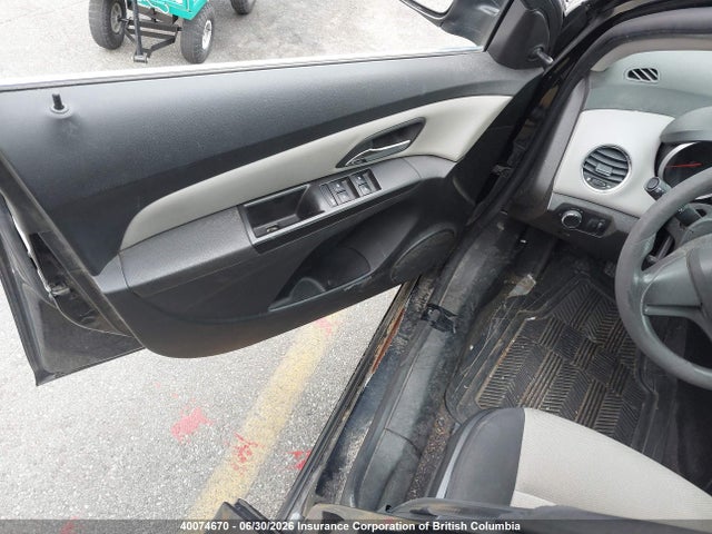 40074670 :رقم المزاد ، 1G1PC5SH9C7335977 vin ، 2012 Chevrolet Cruze مزاد بيع