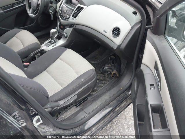 40074670 :رقم المزاد ، 1G1PC5SH9C7335977 vin ، 2012 Chevrolet Cruze مزاد بيع