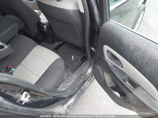 40074670 :رقم المزاد ، 1G1PC5SH9C7335977 vin ، 2012 Chevrolet Cruze مزاد بيع