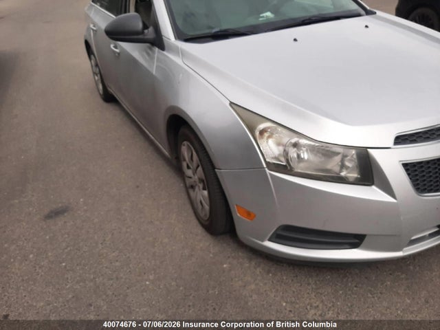 40074676 :رقم المزاد ، 1G1PC5SH8C7338322 vin ، 2012 Chevrolet Cruze مزاد بيع