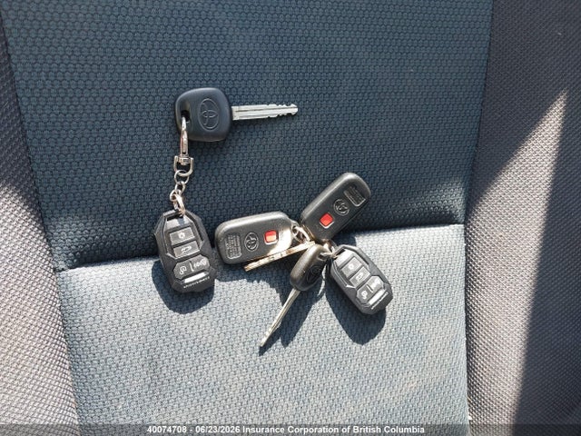 2007 Toyota Corolla Matrix Xr მანქანა იყიდება აუქციონზე, vin: 2T1KR32E87C674096, აუქციონის ნომერი: 40074708