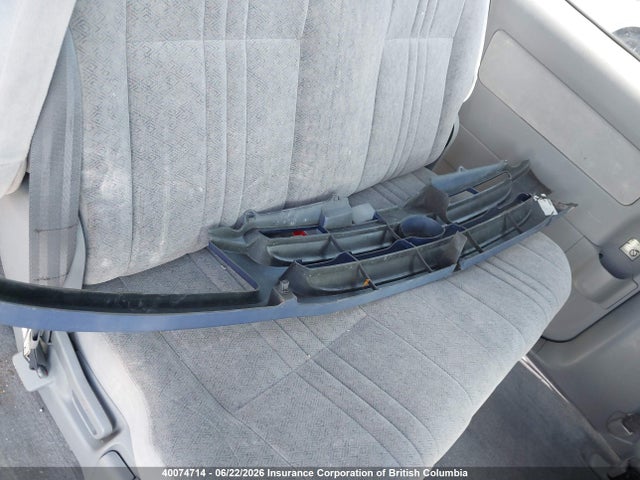 1999 Toyota Sienna Ce მანქანა იყიდება აუქციონზე, vin: 4T3ZF19C4XU122097, აუქციონის ნომერი: 40074714