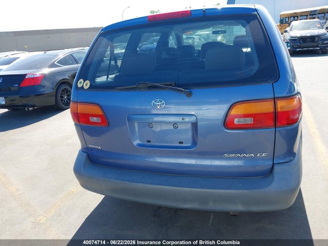 1999 Toyota Sienna Ce მანქანა იყიდება აუქციონზე, vin: 4T3ZF19C4XU122097, აუქციონის ნომერი: 40074714
