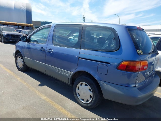 1999 Toyota Sienna Ce მანქანა იყიდება აუქციონზე, vin: 4T3ZF19C4XU122097, აუქციონის ნომერი: 40074714