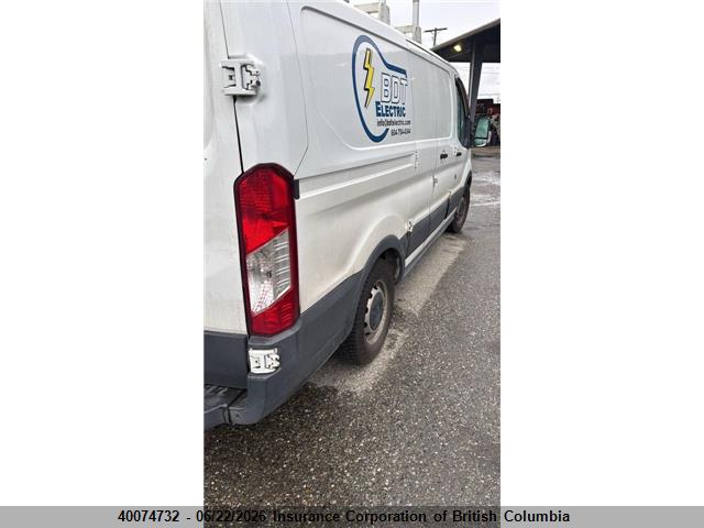 Ford Transit T-150 2017 1FTYE1ZM4HKA70133 Image 4