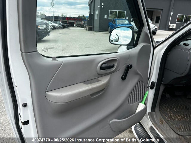 40074770 :رقم المزاد ، 2FTRX18W61CA25495 vin ، 2001 Ford F150 مزاد بيع