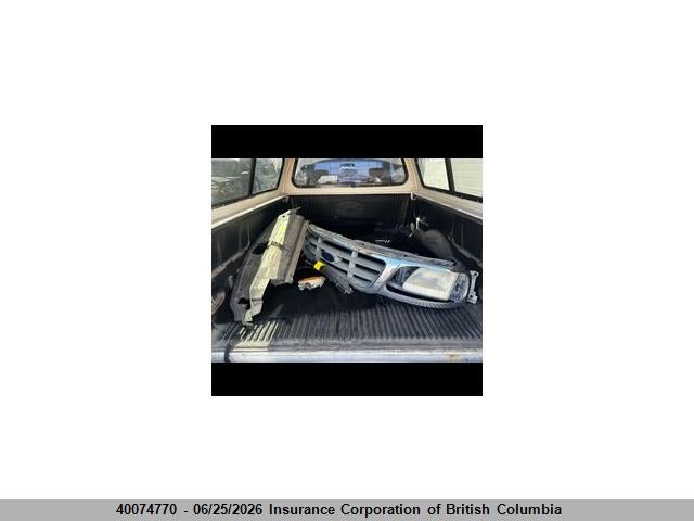 40074770 :رقم المزاد ، 2FTRX18W61CA25495 vin ، 2001 Ford F150 مزاد بيع