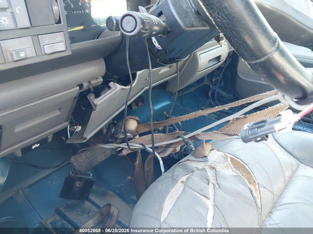 Продажа на аукционе авто 1994 Chevrolet Suburban K2500, vin: 1GNGK26N0RJ415891, номер лота: 40052668