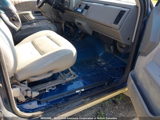 Продажа на аукционе авто 1994 Chevrolet Suburban K2500, vin: 1GNGK26N0RJ415891, номер лота: 40052668
