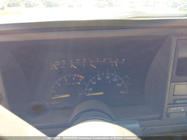 Продажа на аукционе авто 1994 Chevrolet Suburban K2500, vin: 1GNGK26N0RJ415891, номер лота: 40052668