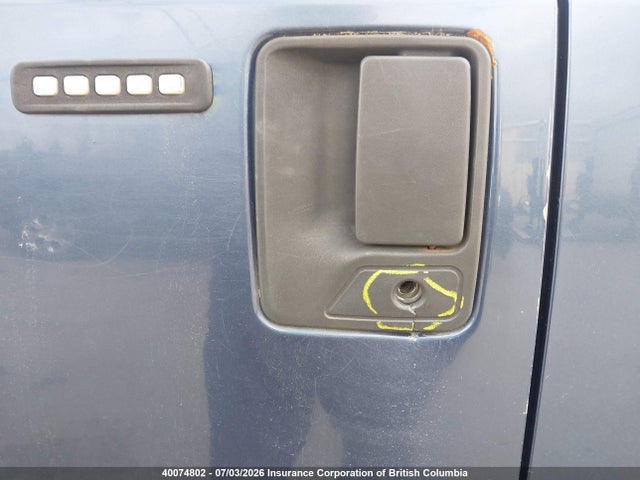 40074802 :رقم المزاد ، 1FTWW31P95EA25639 vin ، 2005 Ford F350 مزاد بيع